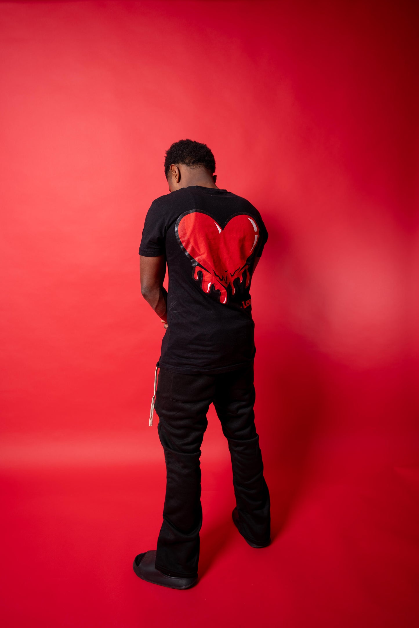 "Spread Love" Black T shirt